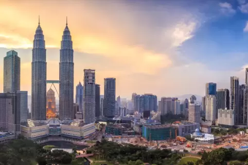 Vom KL Tower bietet sich die beste Aussicht auf die Skyline Kuala Lumpurs.