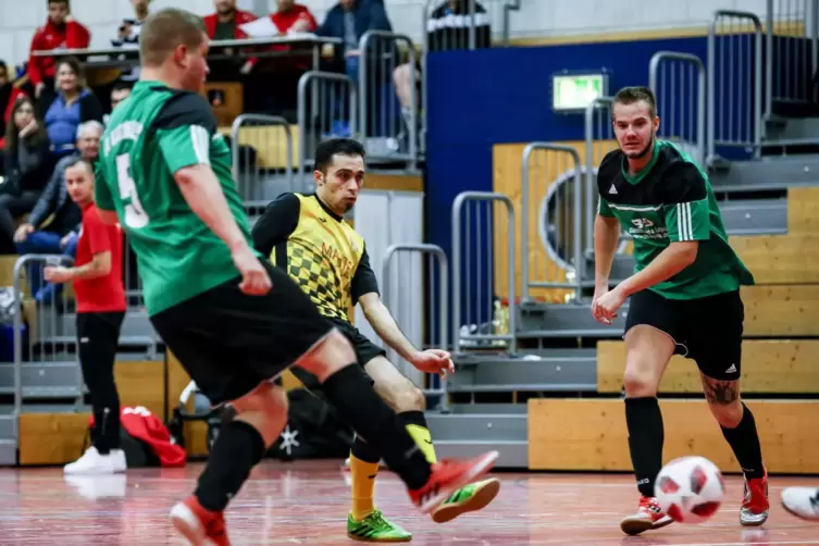 Auch in diesem Jahr steigt wieder das Interkulturelle Hallenfußballturnier in der Schillerschule. 
