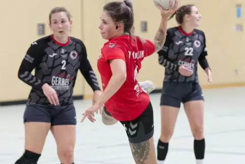 Matchwinnerin: Jennifer Fohs (links) von der HSG Dudenhofen/Schifferstadt.