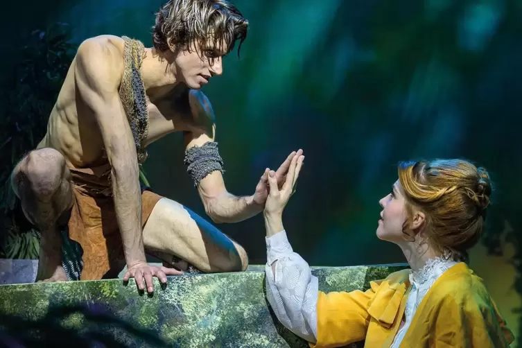 Vereint: Tarzan und Jane – das Foto zeigt eine Szene aus dem Musical. 