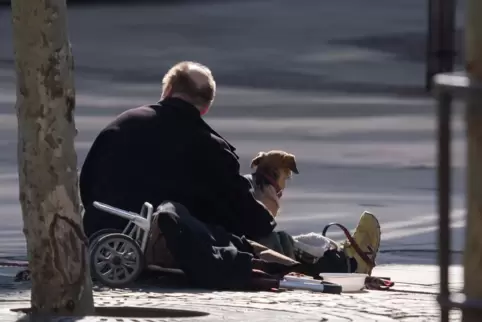 Obdachlose gehören zu den Menschen, die bei den Ludwigshafener „Street Docs“ medizinisch versorgt werden. Die Klientel ist aber 