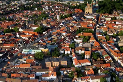 Speyerer Altstadt: Im Rat ging es auch darum, wo Autoverkehr und Solaranlagen erlaubt sein sollen. 