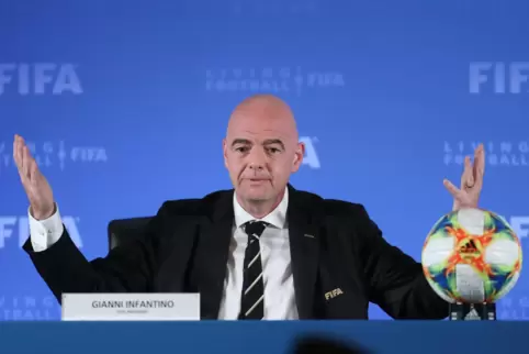Fifa-Präsident Gianni Infantino verteidigt auch WM-Bewerber Saudi-Arabien.
