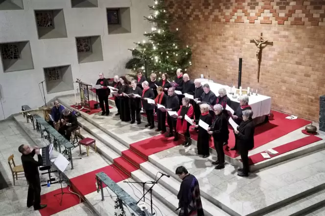 Der Madrigalchor sang die Weihnachtslieder in Waldmohr auf Spanisch.