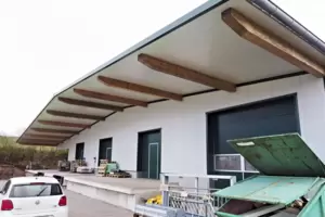 In der neuen Halle auf der Konker Erlenhöhe befindet sich unter anderem eine große Kühlhalle mit unterschiedlichen Temperaturzon In der neuen Halle auf der Konker Erlenhöhe befindet sich unter anderem eine große Kühlhalle mit unterschiedlichen Temperaturzon