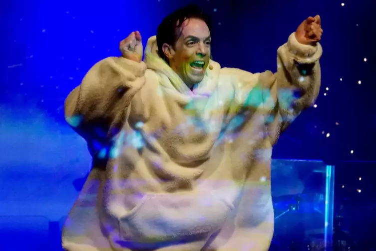 Schauspieler Stefan Konrad f&uuml;hrte durch die Show. 