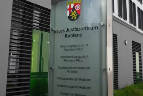Das Oberverwaltungsgericht in Koblenz hat geurteilt: Wenn Kreise oder Verbandsgemeinden Umlagen festsetzen, müssen sie die Finan
