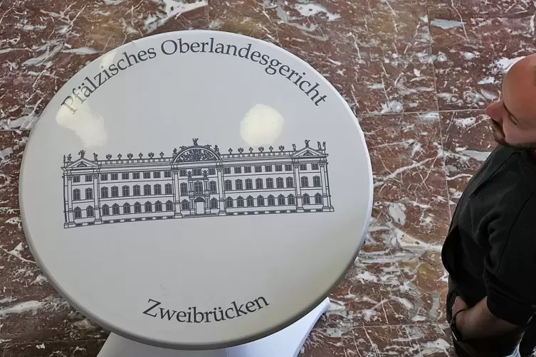 Das OLG in Zweibrücken nennt einen Termin für seine Outlet-Entscheidung.