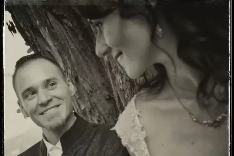 Ralf und Christina K&ouml;nig bei ihrer Hochzeit.