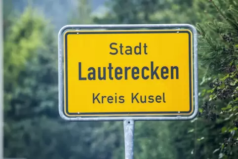 Ortsschild von Lauterecken.