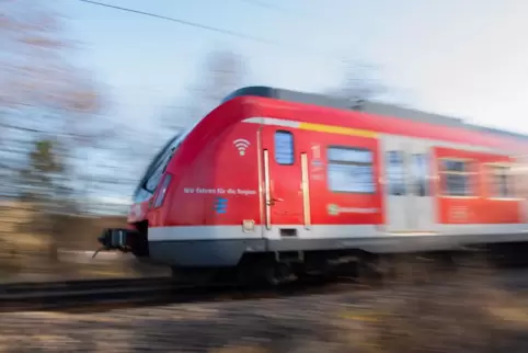 Nach Informationn des Zweckverbands ÖPNV haben Kabeldiebe größere Zugausfälle verursacht. 