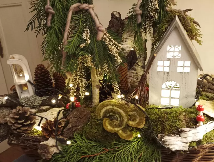 Bei Hilla Steidel in Morschheim wird »leidenschaftlich gerne weihnachtlich geschmückt«. Unter anderem gestaltet sie jedes Jahr i
