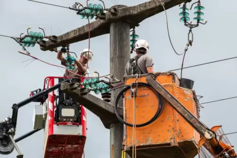 Eine beschädigte Leitung hat an Heiligabend zu Stromausfällen in einigen Orten im südwestlichen Kreisgebiet geführt. 