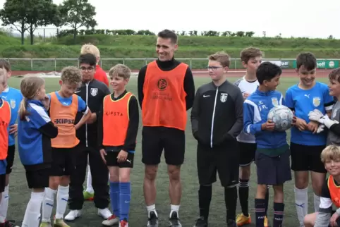 Im Mai hat Philipp Klement mit der Jugend beim TuS Wachenheim gekickt. 