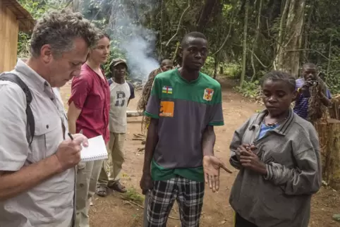 Afrika-Korrespondent Johannes Dieterich mit Block und Bleistift: „Die Redaktionen erwarten, dass ich in meinem Berichterstattung