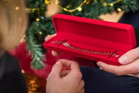 War’s ein Flop? Achtung: Individuell angefertigte Geschenke sind aufgrund ihrer Personalisierung in der Regel von der Rückgabe u