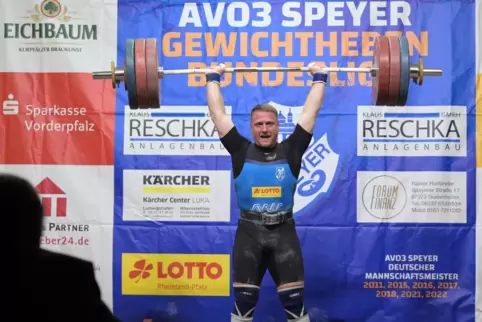 Mannschaftskapitän der Gewichtheber: Jürgen Spieß vom AV Speyer.