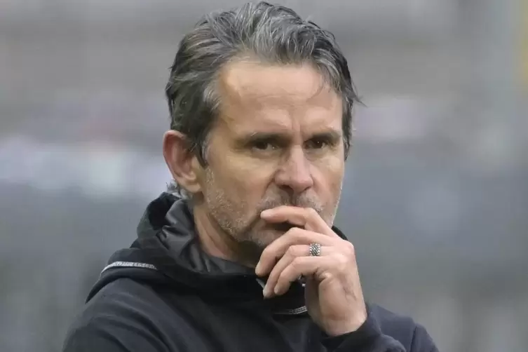 Wurde Ende N ovember beim FCK freigestellt: Dirk Schuster