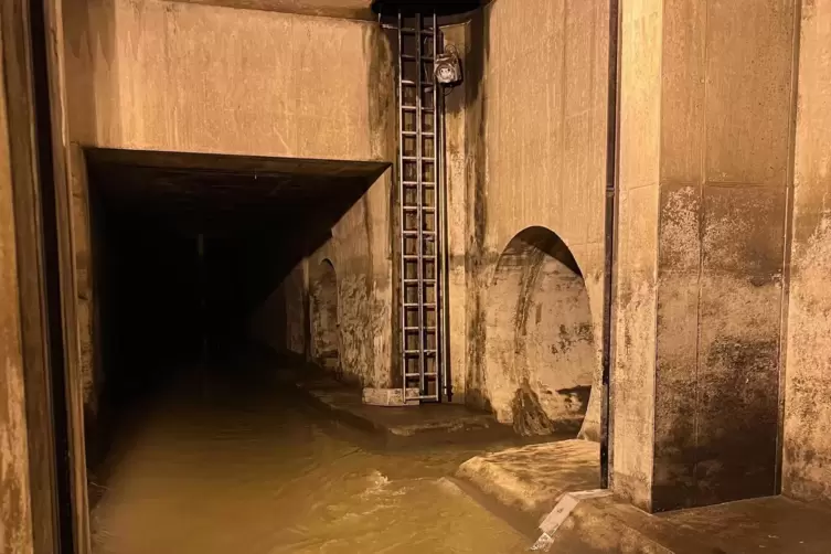 An dieser Stelle flie&szlig;t das Abwasser aus mehreren Kan&auml;len zusammen. 