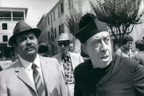 Ewig rauflustige und einander dennoch herzlich verbundene Widerparts: Gino Cervi im Jahr 1970 als Bürgermeister Peppone (links) 