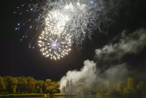 Das Brillant-Feuerwerk zählte zu den Höhepunkten der Strandbadfeste früherer Jahre. 
