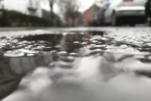 Zunächst bleibt es noch ziemlich feucht.