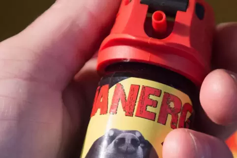 symbolbild_pfefferspray_dpa