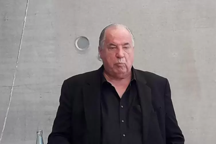 Victors-Chef Hartmut Ostermann