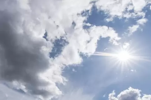 Sonne und Wolken traten eher selten gemeinsam auf. Längere trübe Phasen und sehr sonnige wechselten sich im vergangenen Jahr ab.