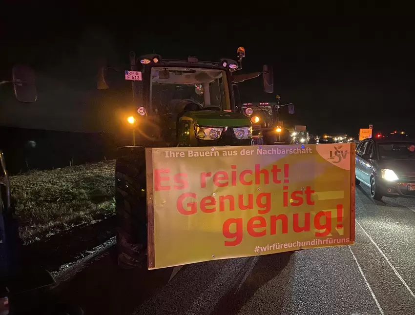Ihr Positionen teilten die Bauern auf Plakaten mit.