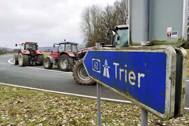 Auch an der A62-Auffahrt bei Reichweiler haben die Landwirte ihren Protest zum Ausdruck gebracht.