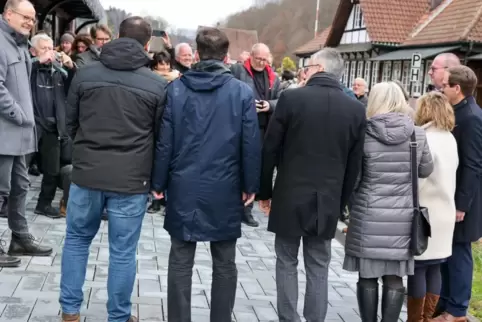 Großer Bahnhof in Dahn-Reichenbach für einen Förderbescheid für die Wieslauterbahn.