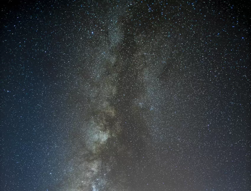 »Unsere Galaxie« hat Heinz Stricker aufgenommen.