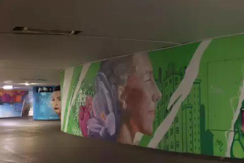 Kunst im Hauptbahnhof: Das Wandbild stammt von dem italienischen Künstler Mate One.