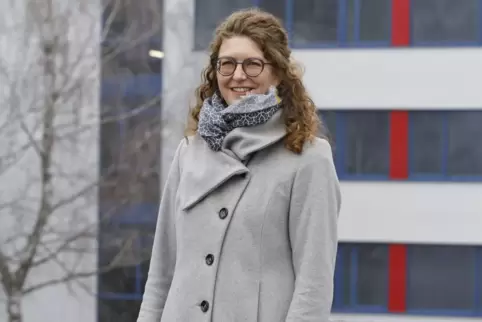 Erinnert sich noch gut an ihre eigene Abitur-Prüfung: Sandra Bankowsky, Schulleiterin der Integrierten Gesamtschule Bertha von S
