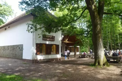 Eine Säule des Veereins: die Totenkopfhütte. 