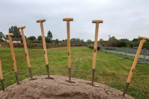 Etliche Gelegenheiten für den symbolischen ersten Spatenstich verspricht der Bürgermeister für dieses Jahr in Bobenheim-Roxheim.
