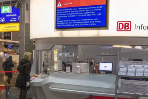 Angesichts des massiv reduzierten Zugangebots herrschte an den Bahnhöfen drei Tage lang viel weniger Betrieb als sonst. 