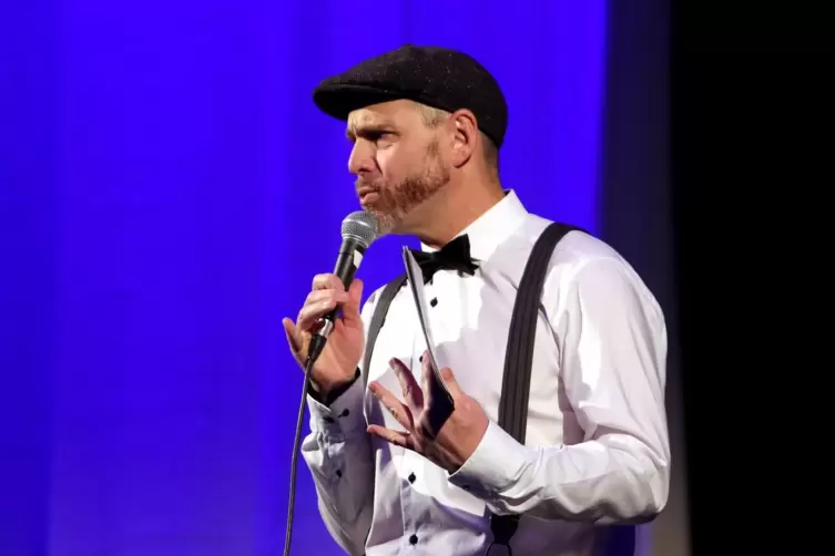 Moritz Wienholt hat durch das Programm gef&uuml;hrt. 