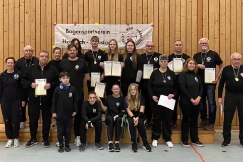 Das Bogenteam der TuS Landsberg Obermoschel bei den Landesmeisterschaften in Haßloch.