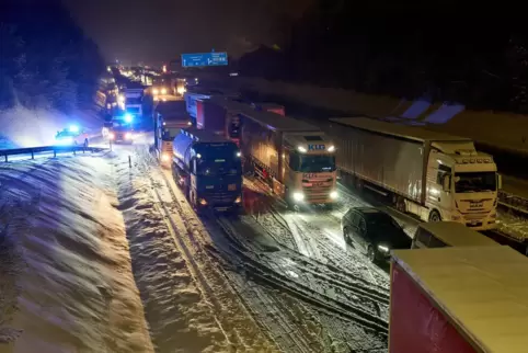 Auf der A3 ging in der Nacht nichts mehr. 
