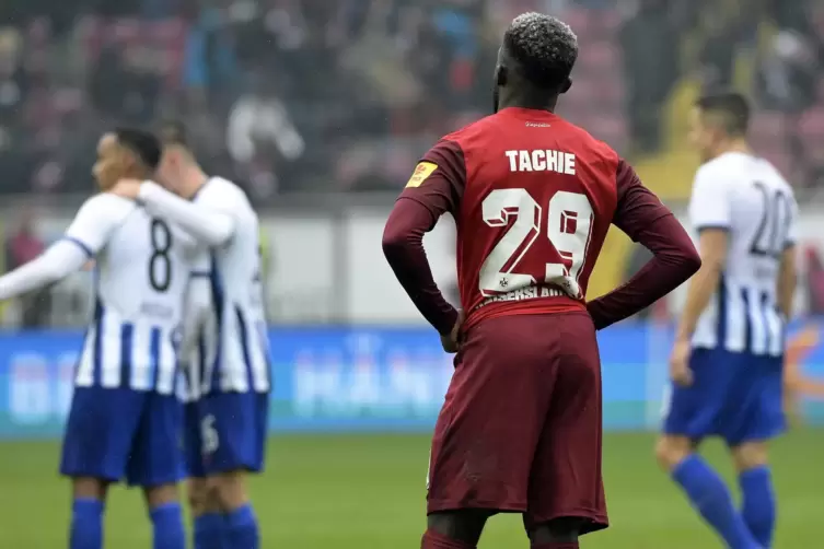 Frust am Ende des Jahres: Richmond Tachie nach der 1:2-Niederlage gegen Hertha BSC.