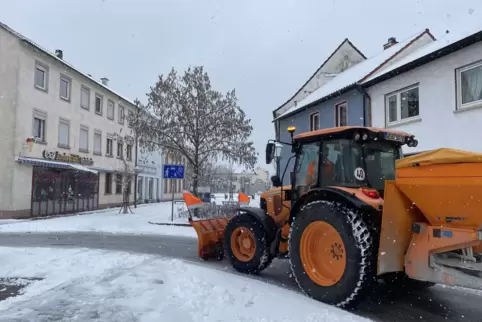 Seltener Anblick: Ein Räumfahrzeug in Germersheim. 