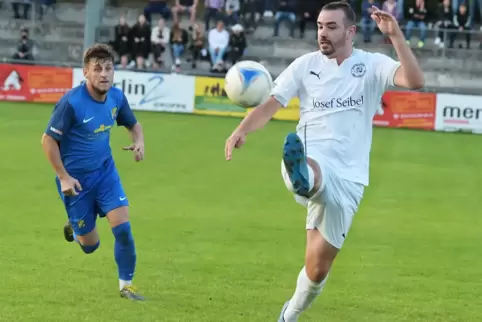 War mit dem SC Hauenstein schon mal Oberliga-Vizemeister und Verbandspokalsieger: Kai Schacker (rechts).