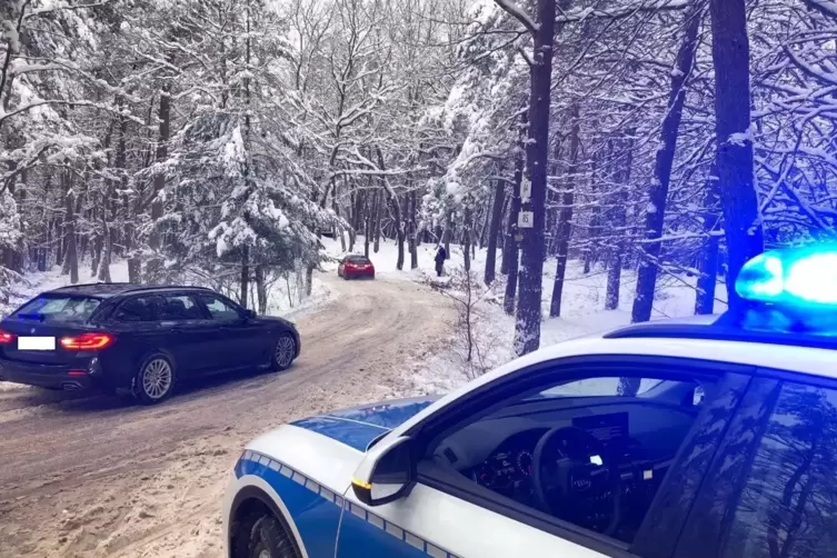 Auch im vergangenen Jahr musste die Polizei irgendwann die Rei&szlig;leine ziehen. 
