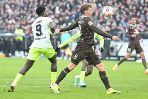 Flippte nach der Niederlage beim FC St. Pauli aus: FCK-Stürmer Ragnar Ache.