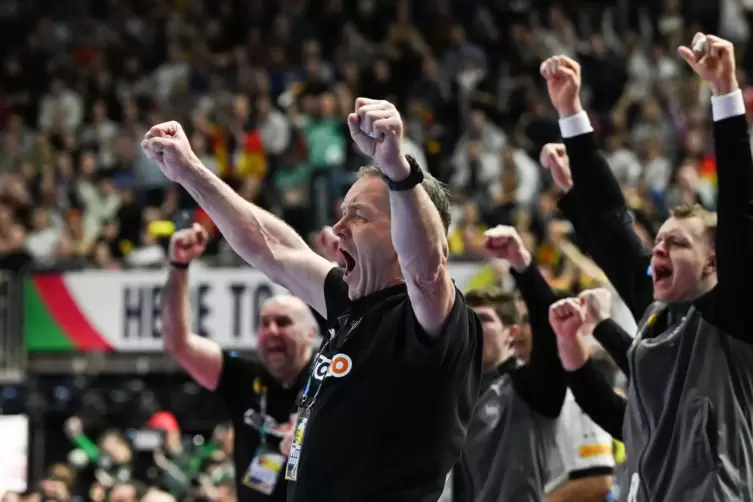 Alfred Gislason wusste: Der Druck auf sein Team war immens. 