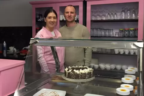 Jelena und Stefan Jelic führen das „Sweetcafé“. 