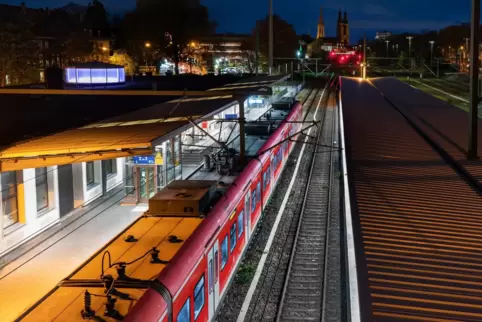 Betrieb im Bahnhof Speyer: in den kommenden Tagen sehr eingeschränkt. 