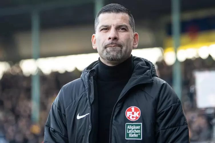 Muss zu Ger&uuml;chten und Falschmeldungen Stellung beziehen: FCK-Cheftrainer Dimitrios Grammozis. 